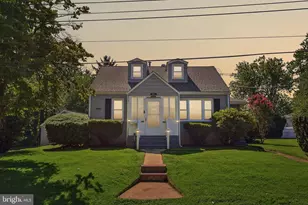 21 Ida Ave, Morrisville, PA 19067 - Photo 1