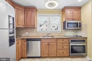 21 Ida Ave, Morrisville, PA 19067 - Photo 1