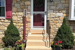 123 Hampshire Dr, Chalfont, PA 18914 - Photo 3