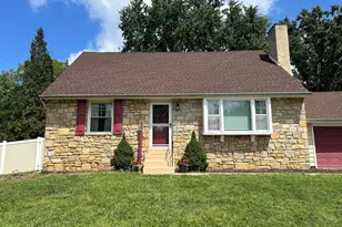 123 Hampshire Dr, Chalfont, PA 18914 - Photo 3
