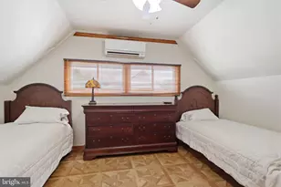 16 Parkside Cir, Levittown, PA 19056 - Photo 21