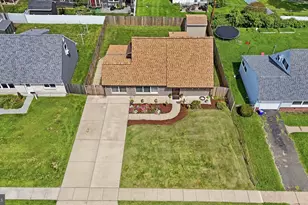 16 Parkside Cir, Levittown, PA 19056 - Photo 31