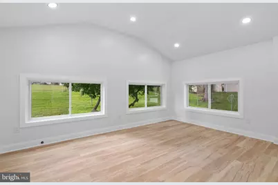 521 Parkway Drive, Fairless Hills, PA 19030 - Photo 25