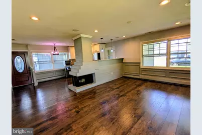 30 Forest Lane, Levittown, PA 19055 - Photo 9