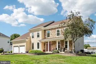 1096 Lily Pond Ln, Yardley, PA 19067 - Photo 3