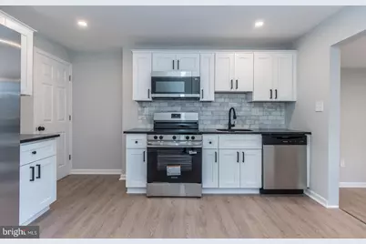 645 Spruce Street, Bristol, PA 19007 - Photo 7