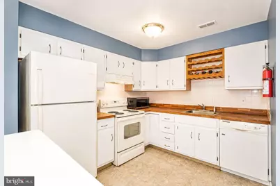 276 Juanita, Levittown, PA 19057 - Photo 3