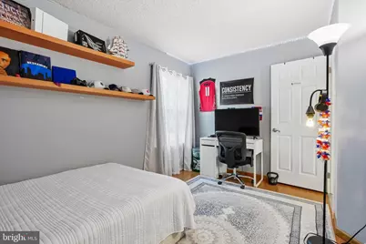2446 New Market Sq S, Bensalem, PA 19020 - Photo 21