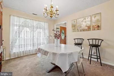 2446 New Market Sq S, Bensalem, PA 19020 - Photo 11