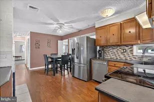 23 Disk Ln, Levittown, PA 19055 - Photo 7