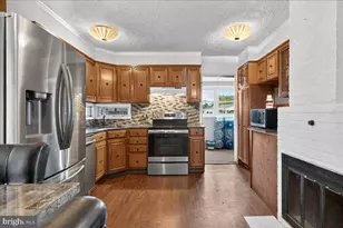 23 Disk Ln, Levittown, PA 19055 - Photo 5