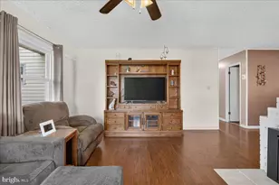 23 Disk Ln, Levittown, PA 19055 - Photo 9