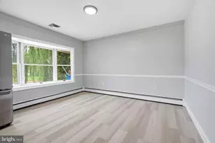 407 Holly Dr, Levittown, PA 19055 - Photo 19