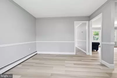 407 Holly Drive, Levittown, PA 19055 - Photo 15