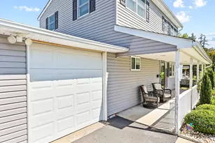 10 Apricot Ln, Levittown, PA 19055 - Photo 5