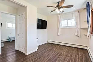 10 Apricot Ln, Levittown, PA 19055 - Photo 37