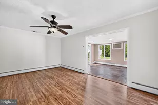 45 Schoolhouse Ln, Levittown, PA 19055 - Photo 7