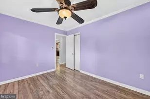 45 Schoolhouse Ln, Levittown, PA 19055 - Photo 13