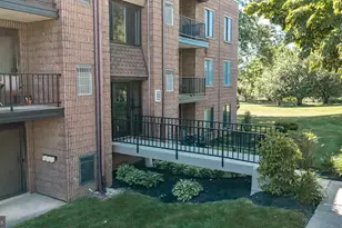 81 Oakridge Dr, Langhorne, PA 19047 - Photo 1