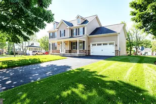 5 Farber Dr, Chalfont, PA 18914 - Photo 3