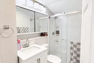 61 Begonia Ln, Levittown, PA 19054 - Photo 19
