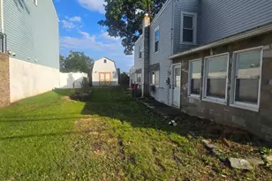 1232 Pine Grove St, Bristol, PA 19007 - Photo 3