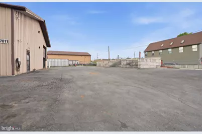 7011 Beaver Dam Road, Levittown, PA 19057 - Photo 25