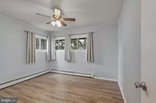 18 Tinder Rd, Levittown, PA 19056 - Photo 15