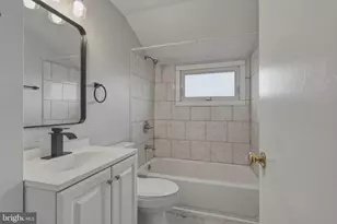 18 Tinder Rd, Levittown, PA 19056 - Photo 25