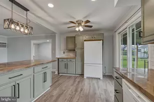 18 Tinder Rd, Levittown, PA 19056 - Photo 11