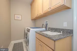 12 Brown Ln, Newtown, PA 18940 - Photo 25