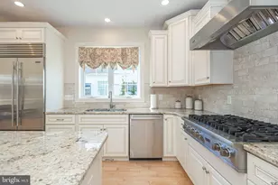 12 Brown Ln, Newtown, PA 18940 - Photo 17