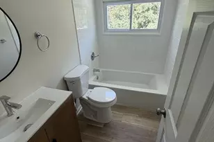 194 Kenwood Dr S, Levittown, PA 19055 - Photo 11