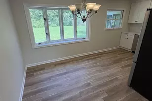 194 Kenwood Dr S, Levittown, PA 19055 - Photo 3
