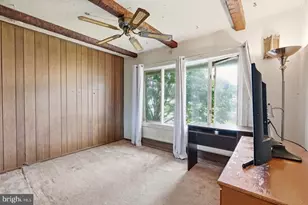 52 Robin Hill Ln, Levittown, PA 19055 - Photo 17