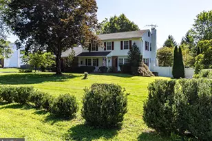 28 Valley View Dr, Fountainville, PA 18923 - Photo 1