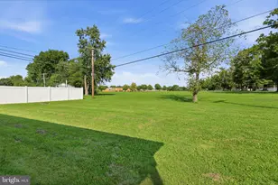 2 Timothy Ln, Levittown, PA 19054 - Photo 33