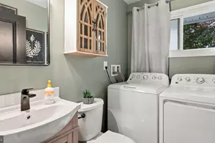 105 Queen Lily Rd, Levittown, PA 19057 - Photo 21