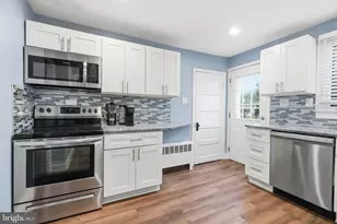 1048 Hawthorne Rd, Bensalem, PA 19020 - Photo 13