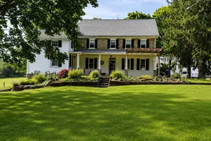 34 Fretz Rd, Perkasie, PA 18944 - Photo 1