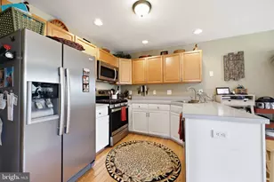 7207 Sheffield Dr Dr, Yardley, PA 19067 - Photo 9