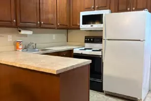 20 Schoolhouse Ln, Levittown, PA 19055 - Photo 3