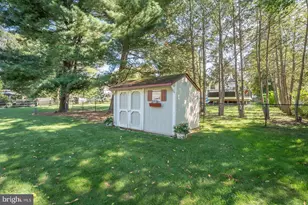 985 Garey Dr, Yardley, PA 19067 - Photo 7