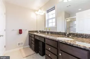 29137 Hickory Ln, Langhorne, PA 19047 - Photo 5