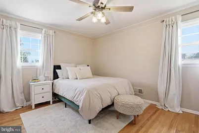 21 Lions Drive, Morrisville, PA 19067 - Photo 11