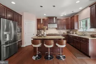 18 Beechwood Blvd, Feasterville-Trevose, PA 19053 - Photo 27