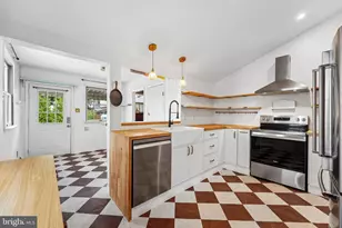 209 Lafayette St, Bristol, PA 19007 - Photo 9