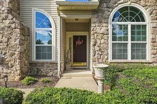 102 Villa Dr, Warminster, PA 18974 - Photo 5