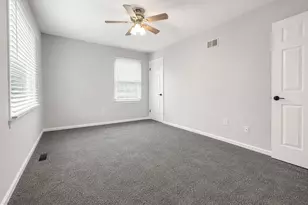 26 Bowling Green Ave, Morrisville, PA 19067 - Photo 29