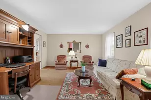 34 Fawn Dr, Southampton, PA 18966 - Photo 5